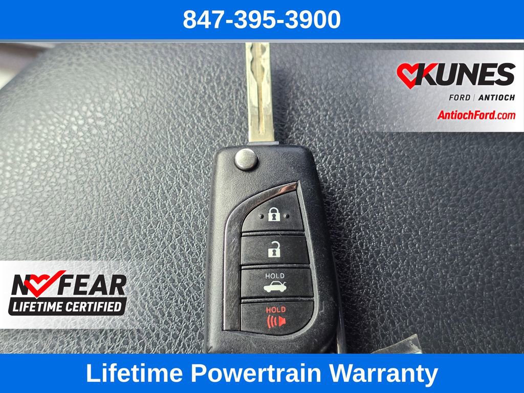 Used 2021 Toyota Camry SE w/ Cold Weather Package image 53