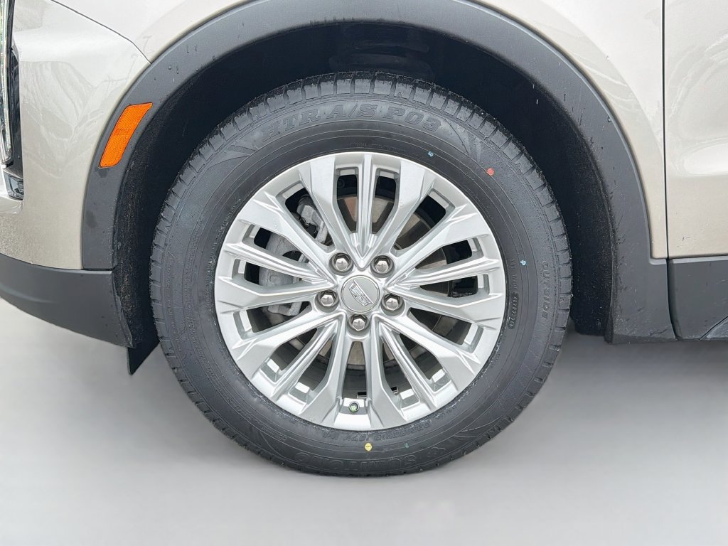 Used 2024 Cadillac XT4 Luxury FWD image 41