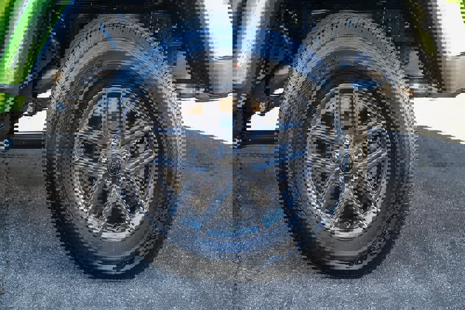 Used 2025 Jeep Gladiator Sport image 10