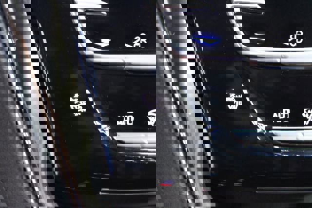 Used 2014 Cadillac ELR w/ Luxury Package image 17