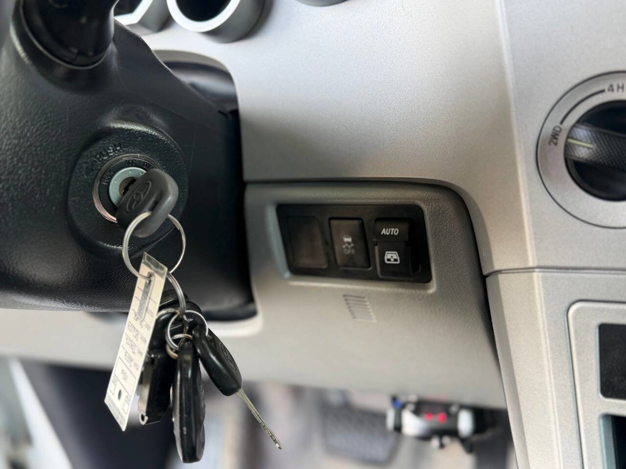 Used 2008 Toyota Sequoia SR5 image 17