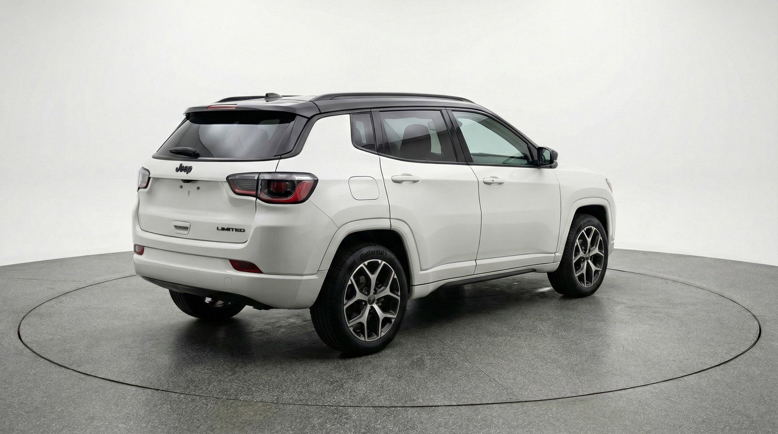 Used 2025 Jeep Compass Limited image 9