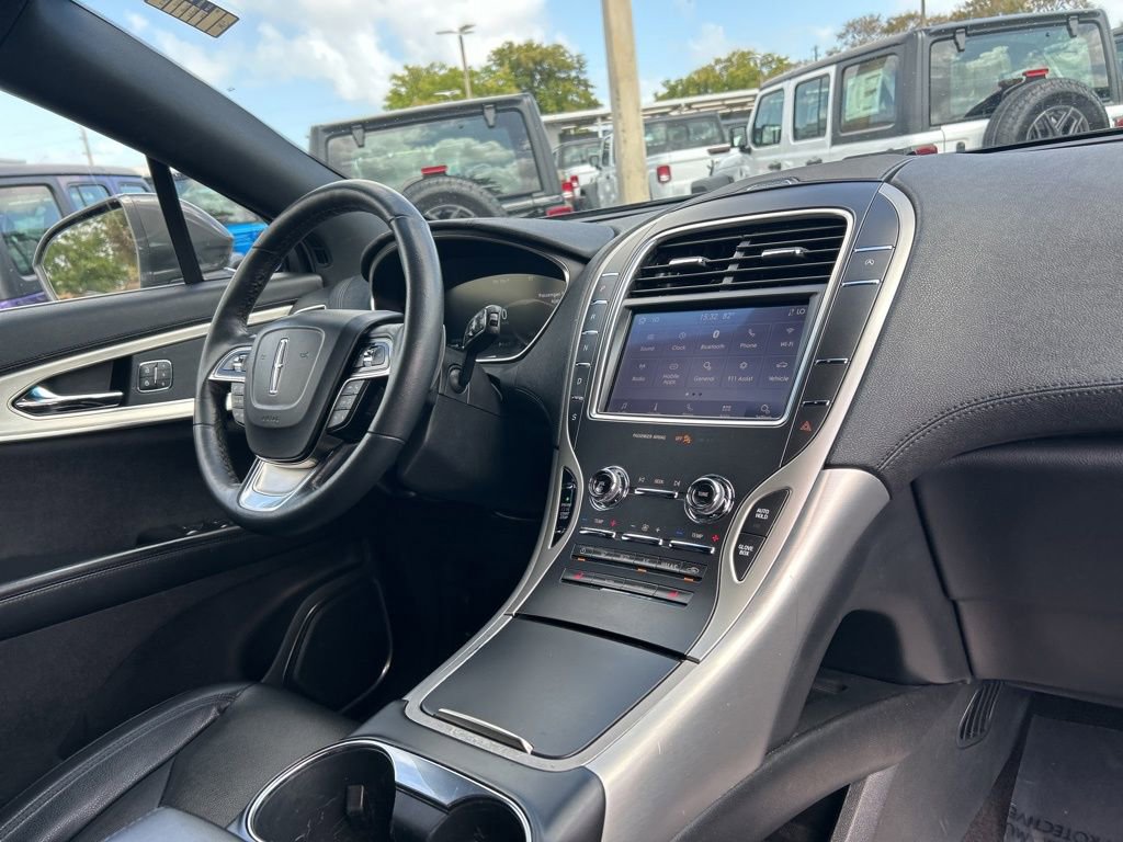 Used 2020 Lincoln Nautilus FWD image 25