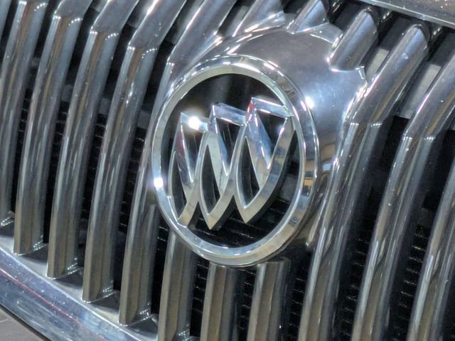 Used 2012 Buick Enclave Leather FWD image 9