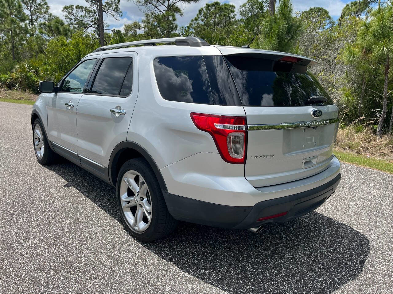 Used 2013 Ford Explorer Limited image 3