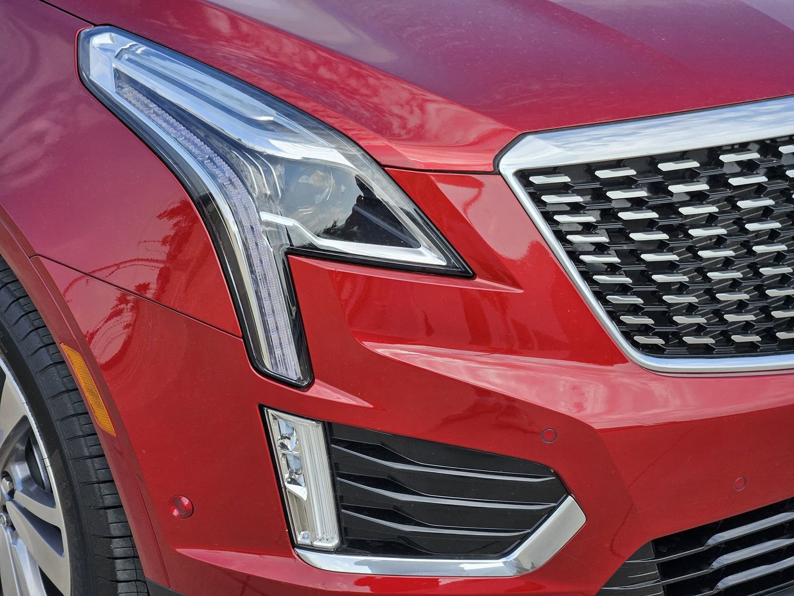 New 2026 Cadillac XT5 Premium Luxury w/ Driver Assist Package FWD image 9