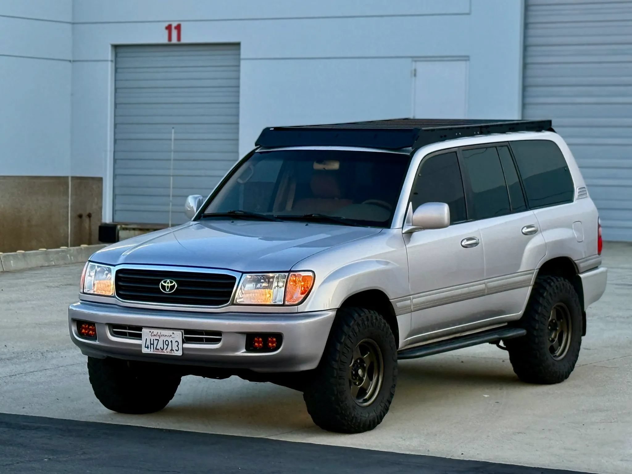 Used 2000 Toyota Land Cruiser AWD/4WD image 8