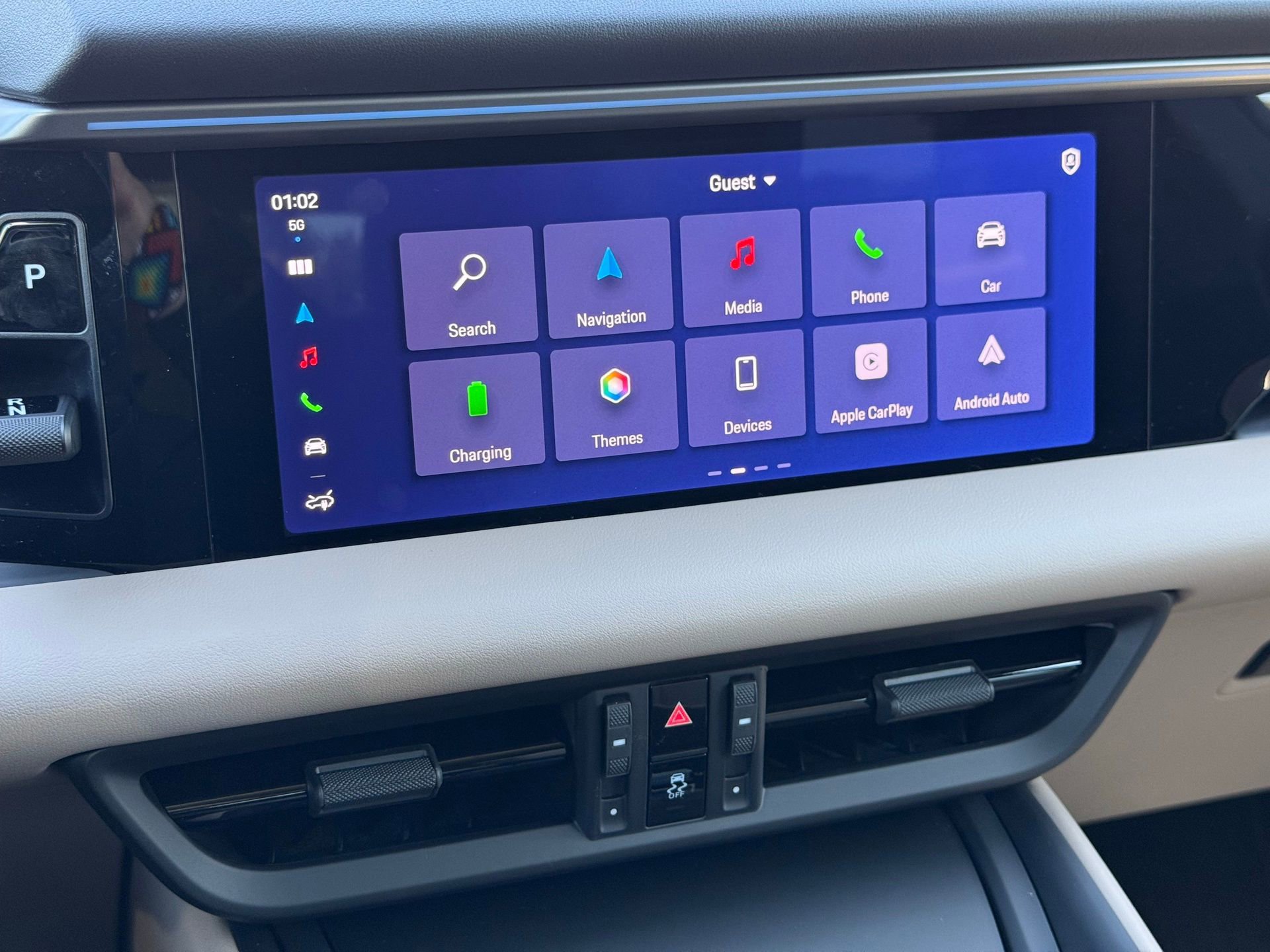 Used 2025 Porsche Macan Electric image 18