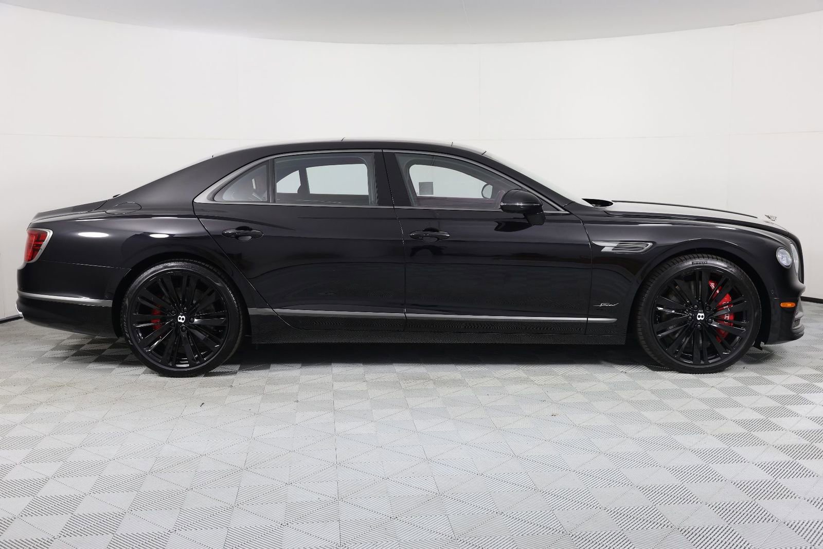 Used 2024 Bentley Flying Spur W12 image 10