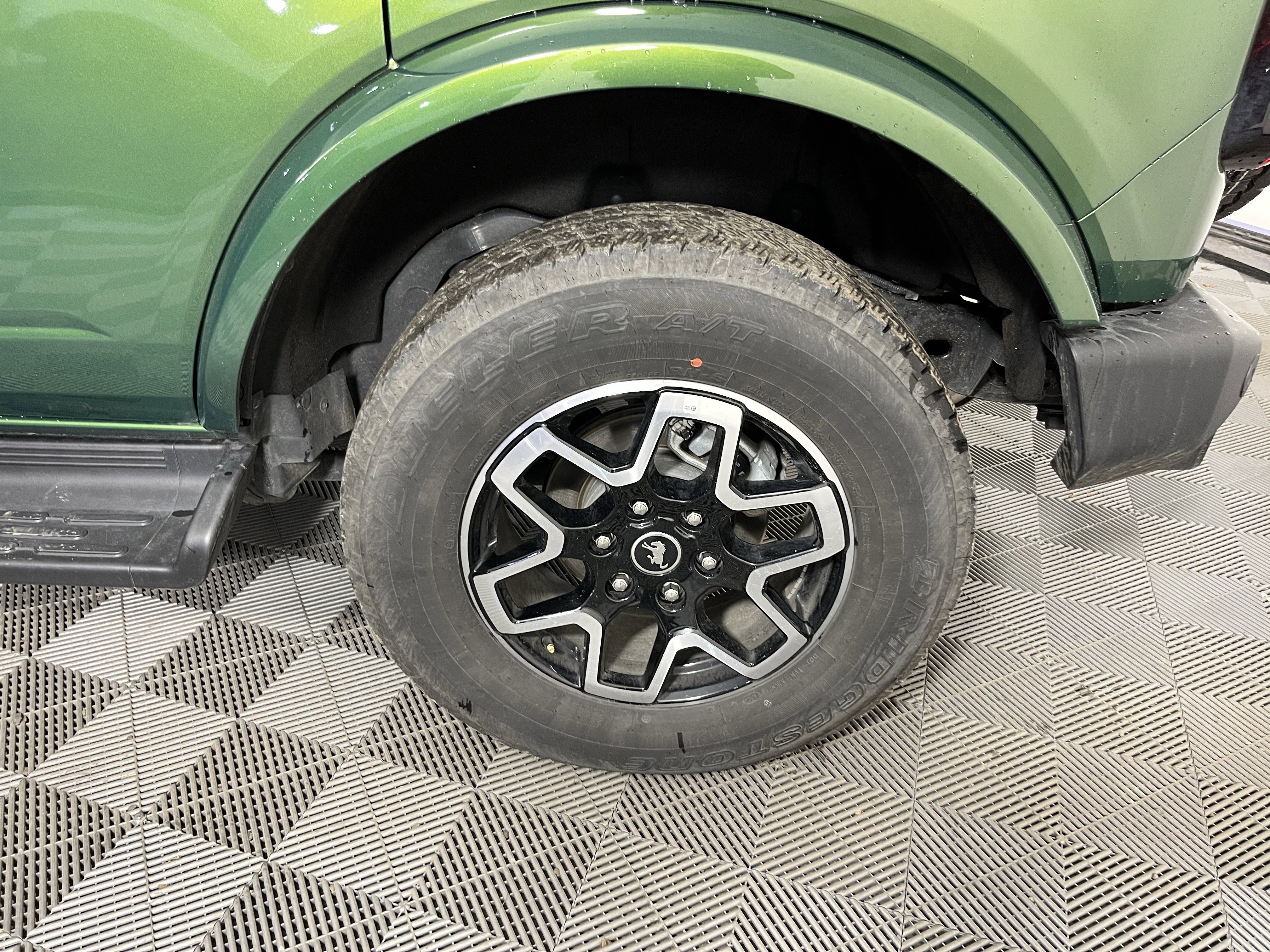 Used 2025 Ford Bronco Outer Banks image 20