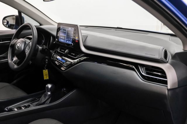 Used 2020 Toyota C-HR LE image 12