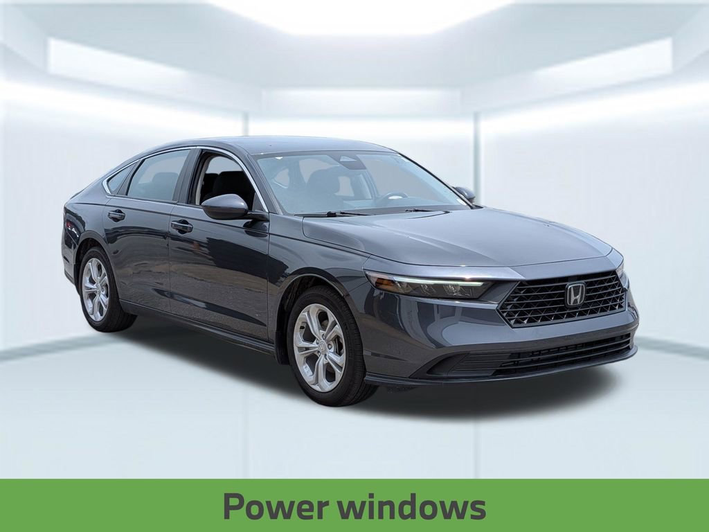 Used 2025 Honda Accord LX image 9