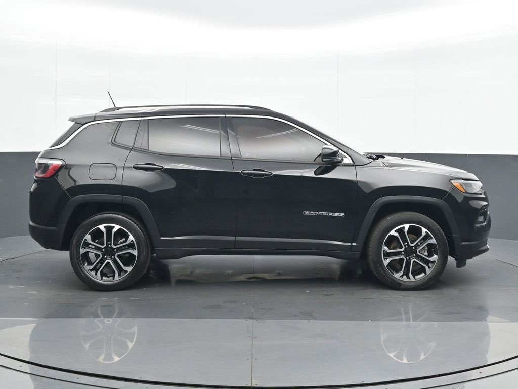 Used 2022 Jeep Compass Limited image 7