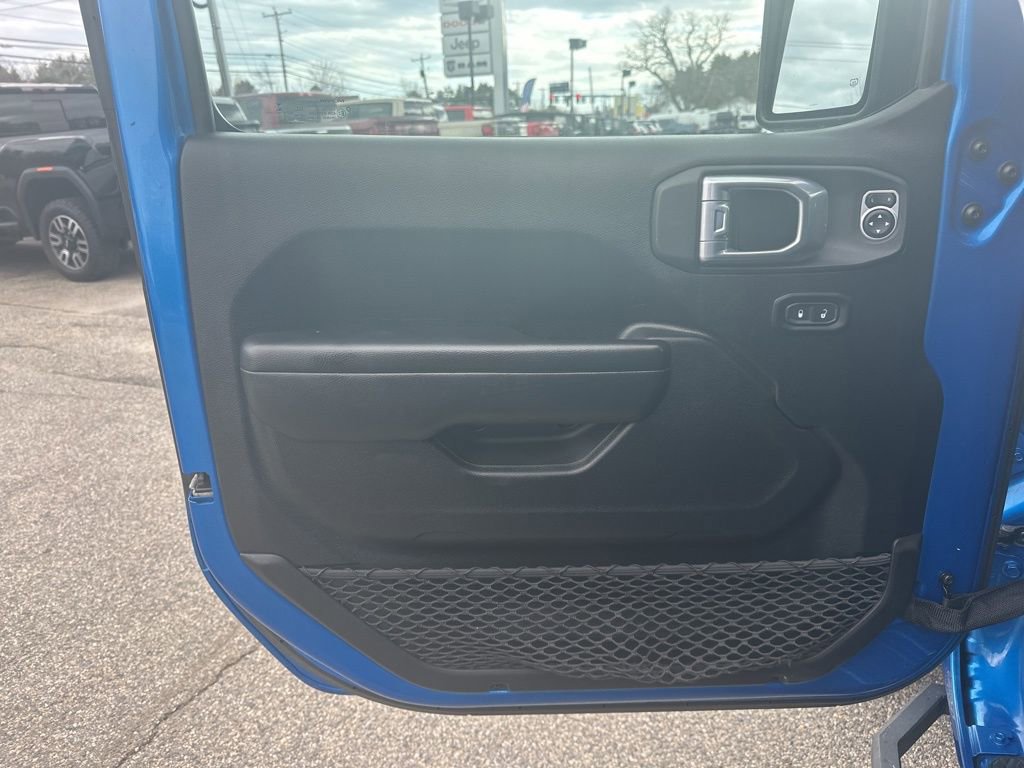 Used 2021 Jeep Gladiator Sport AWD/4WD image 14