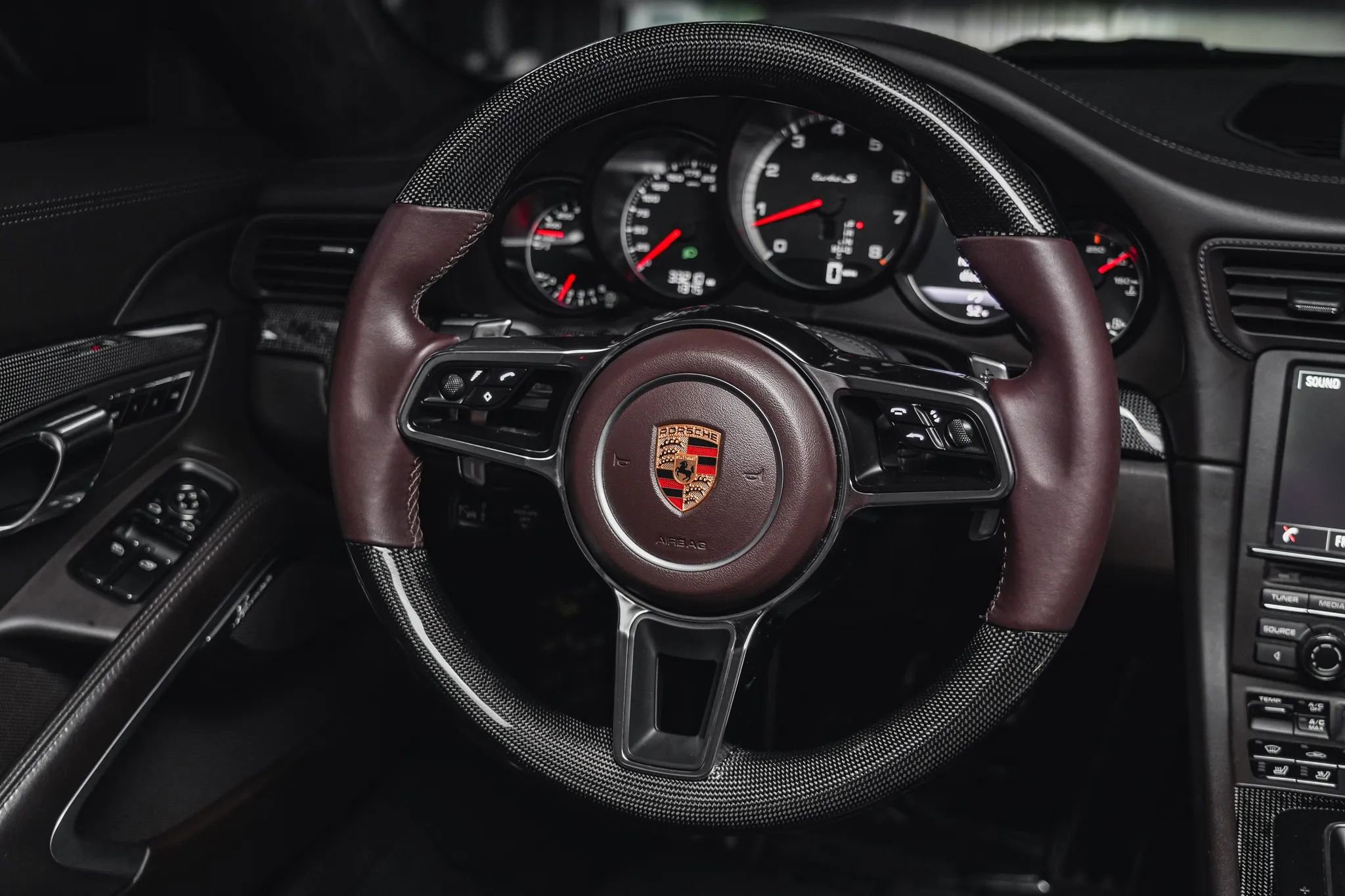 Used 2015 Porsche 911 Turbo S AWD/4WD image 47