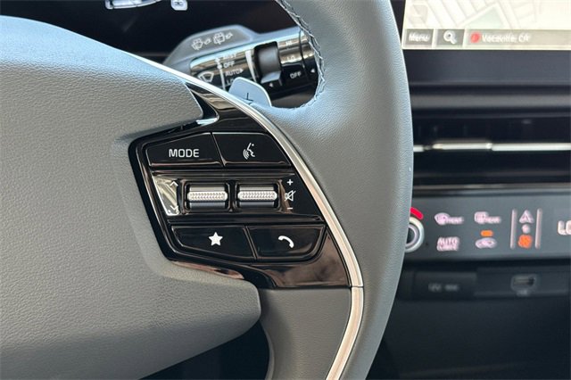 New 2025 Kia Niro EX image 30