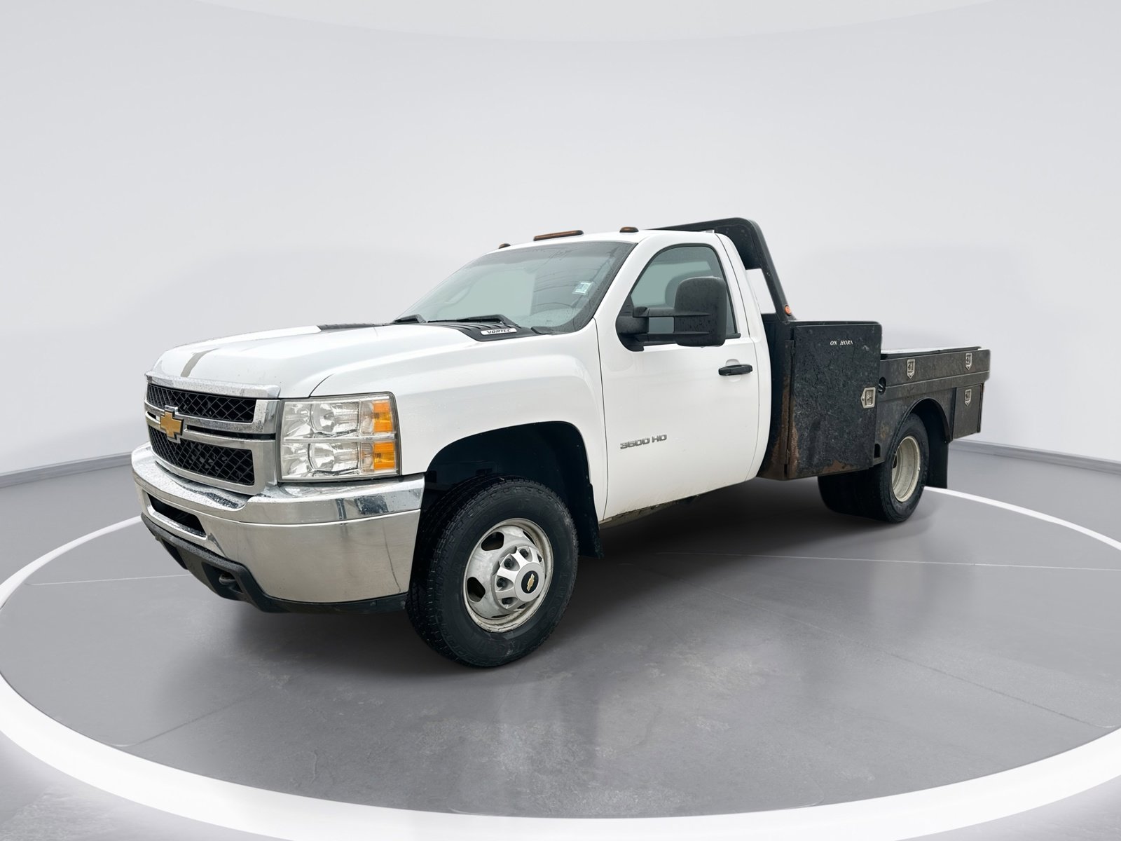 Used 2013 Chevrolet Silverado 3500 W/T image 1