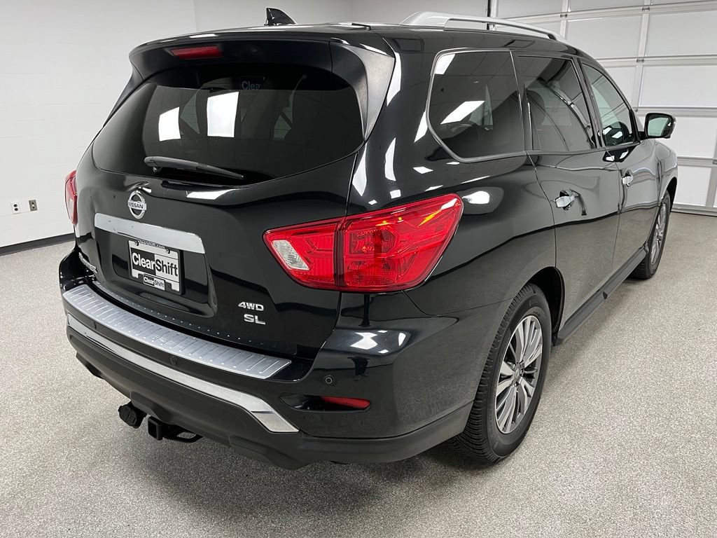 Used 2019 Nissan Pathfinder SL AWD/4WD image 10