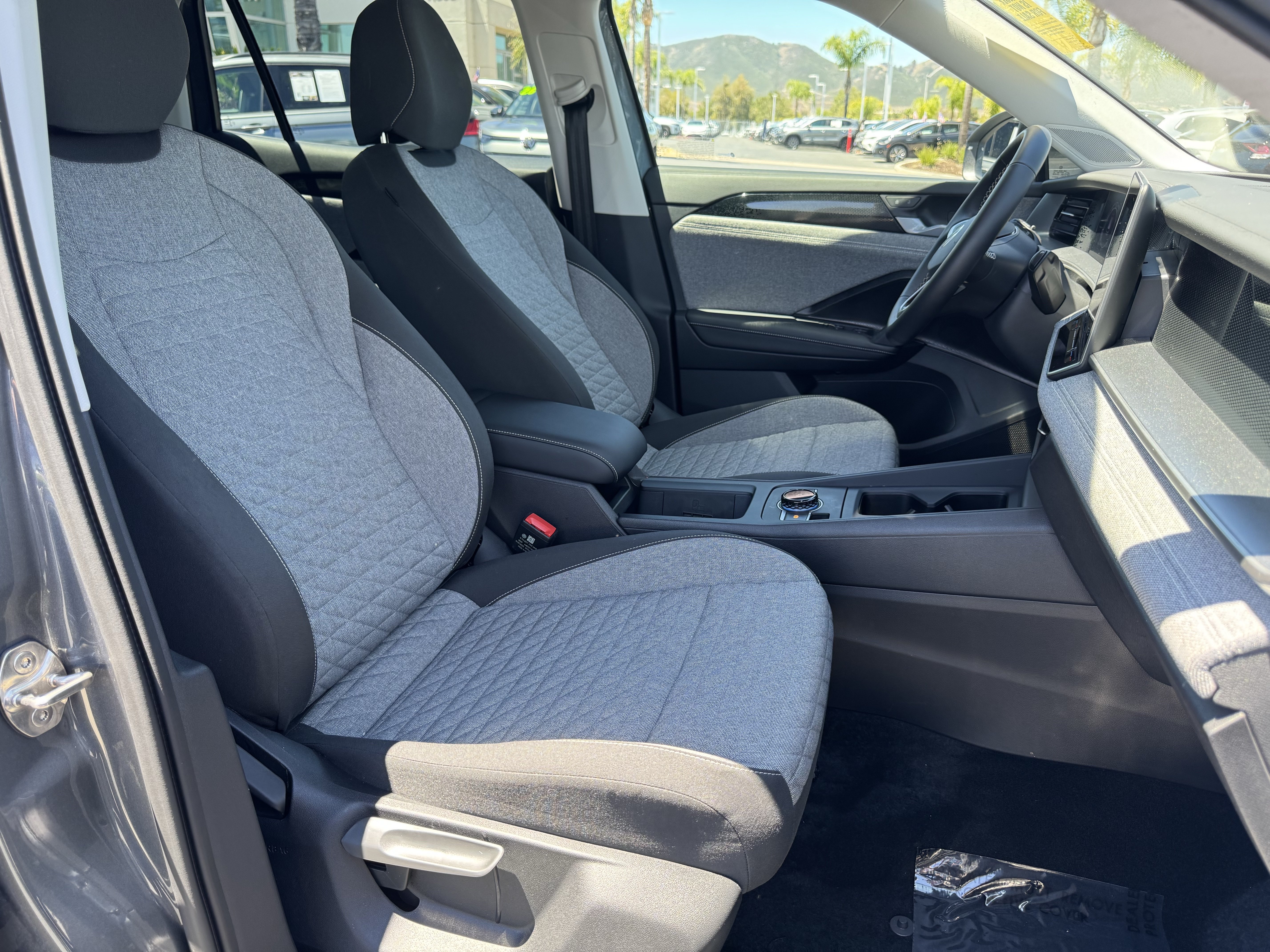 Used 2026 Volkswagen Tiguan S FWD image 34