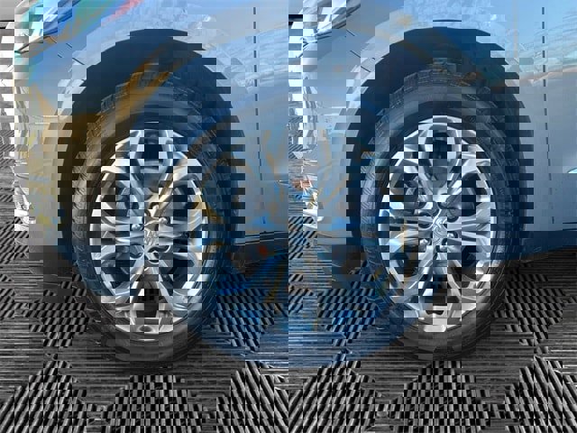 Used 2019 Buick Enclave Avenir w/ Avenir Technology Package image 14