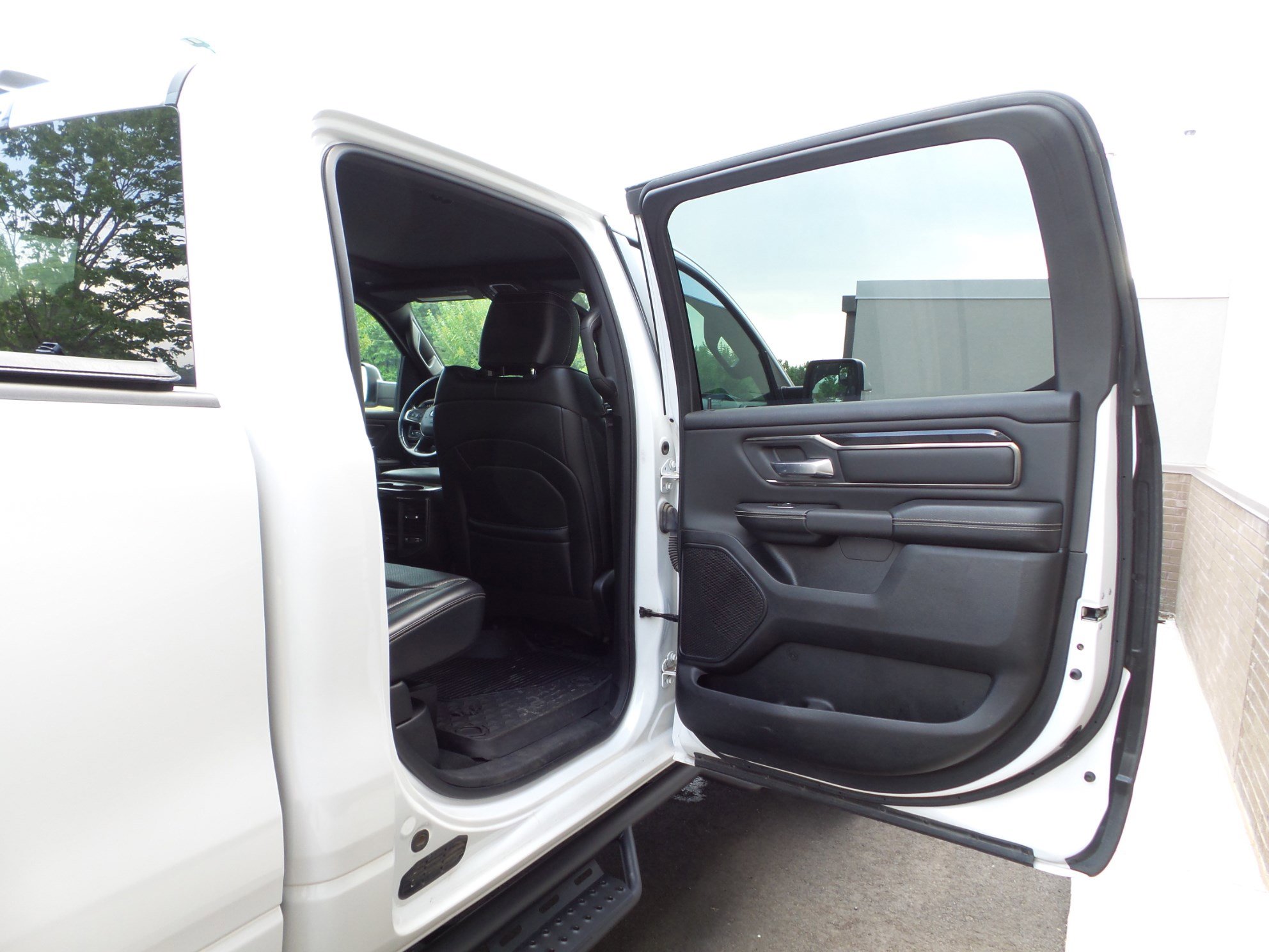 Used 2019 RAM 1500 Sport w/ Level 2 Equipment Group AWD/4WD image 43