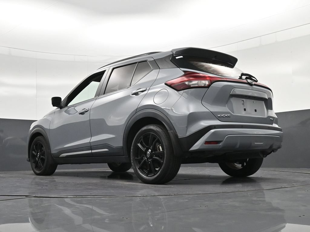 Used 2022 Nissan Kicks SR w/ Premium Package FWD image 27