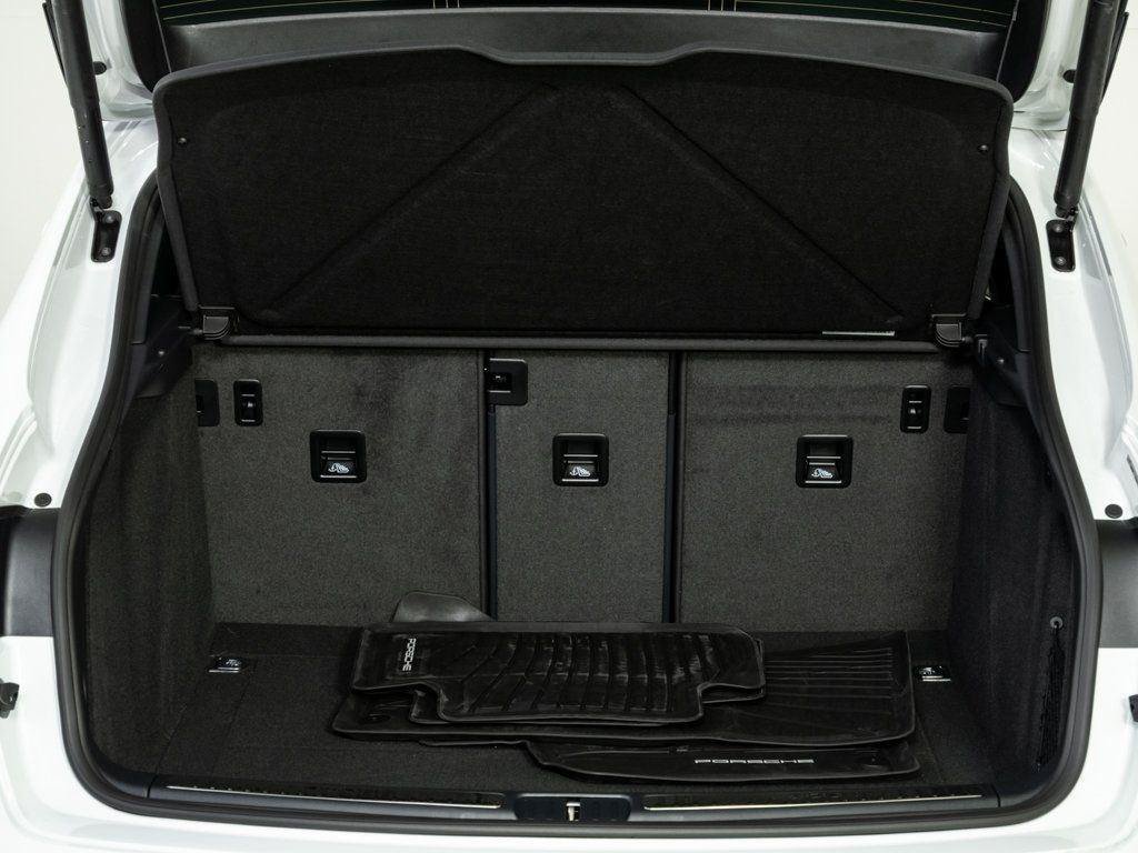 New 2026 Porsche Macan S AWD/4WD image 31