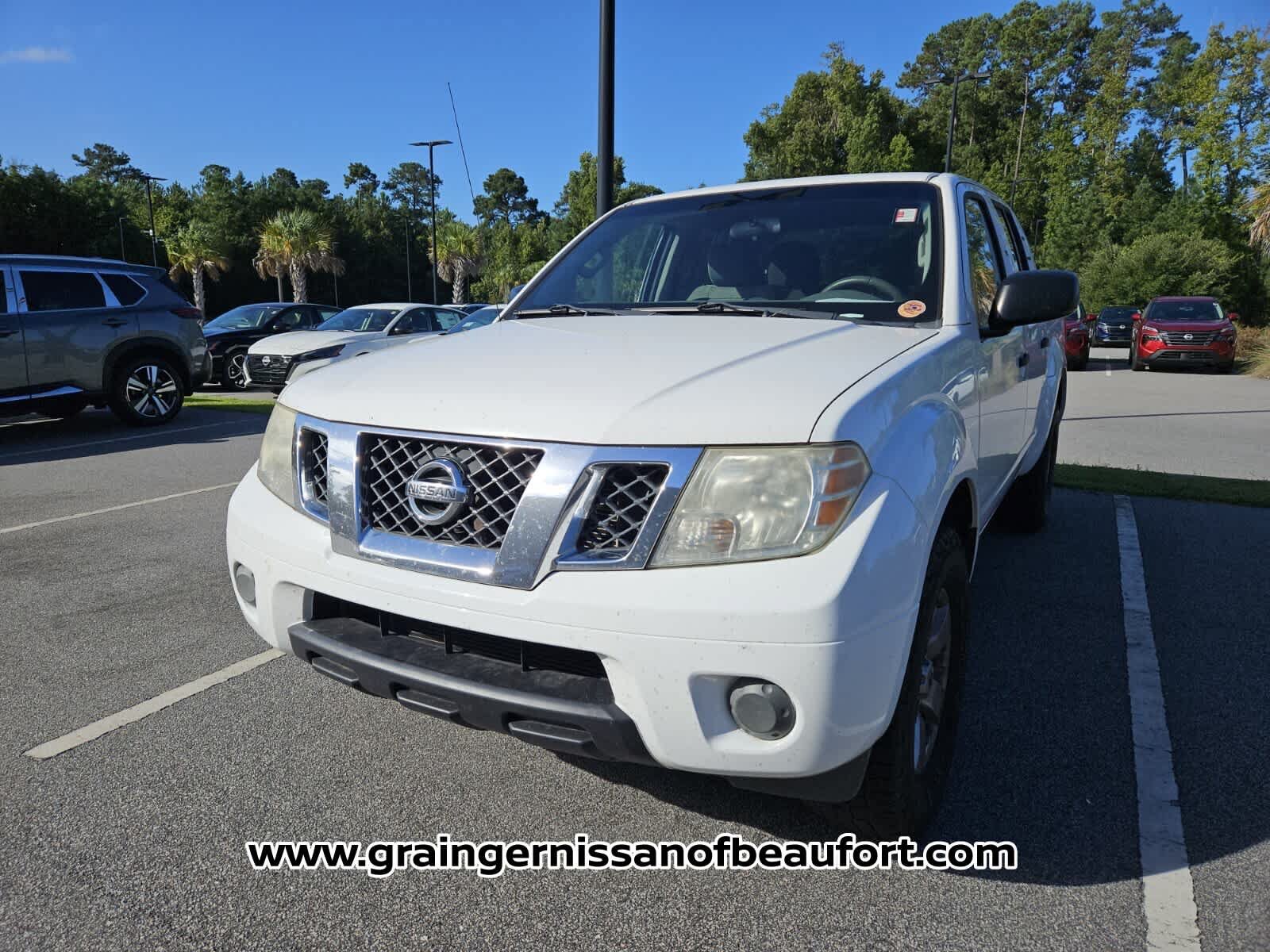Used 2012 Nissan Frontier SV RWD image 4