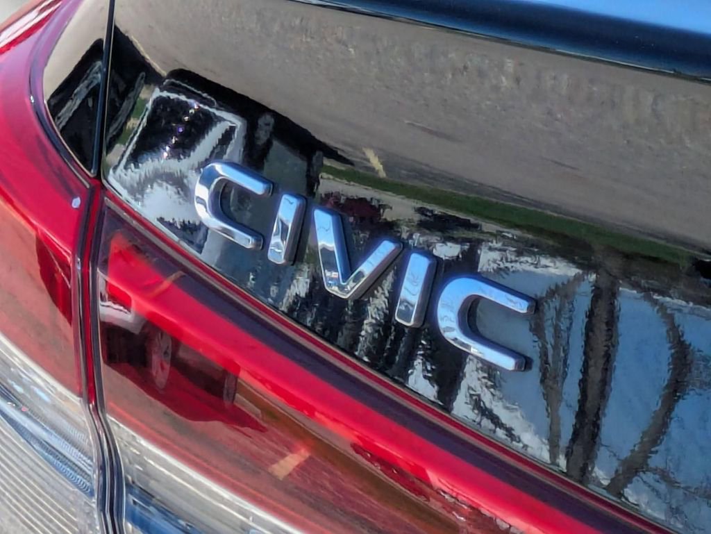 Used 2023 Honda Civic Sport image 10