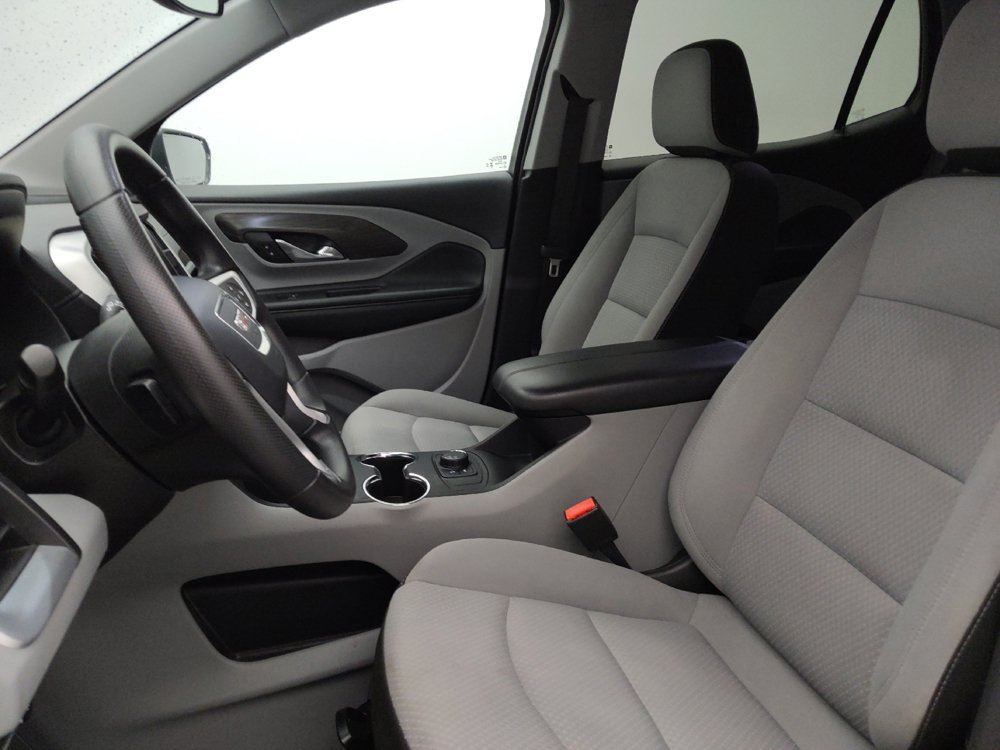 Used 2024 GMC Terrain SLE FWD image 17