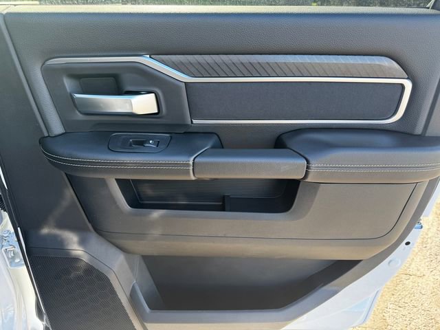 New 2026 RAM 2500 Big Horn AWD/4WD image 15