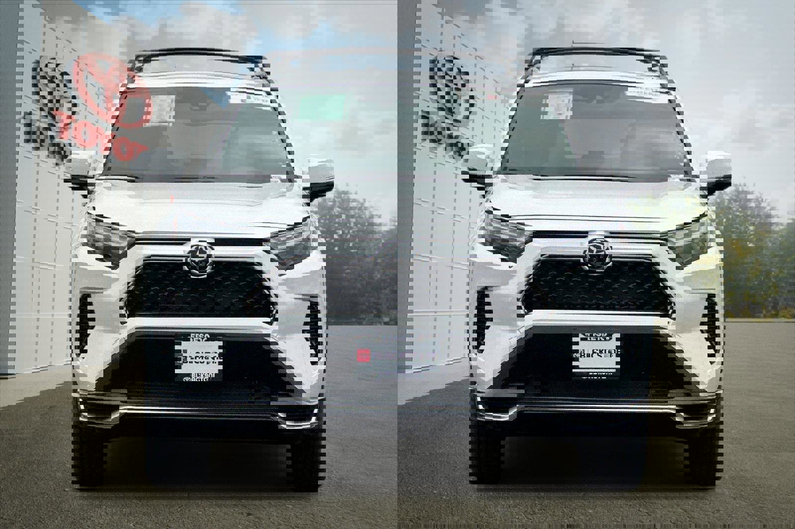 Certified 2025 Toyota RAV4 SE image 8
