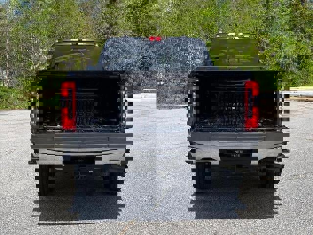 Used 2023 Ford F250 Lariat w/ FX4 Off-Road Package image 5