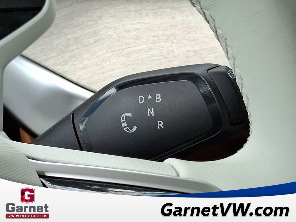 New 2025 Volkswagen ID. Buzz 1st Edition image 7