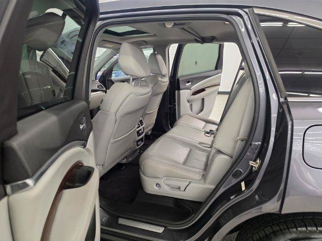 Used 2017 Acura MDX SH-AWD image 9
