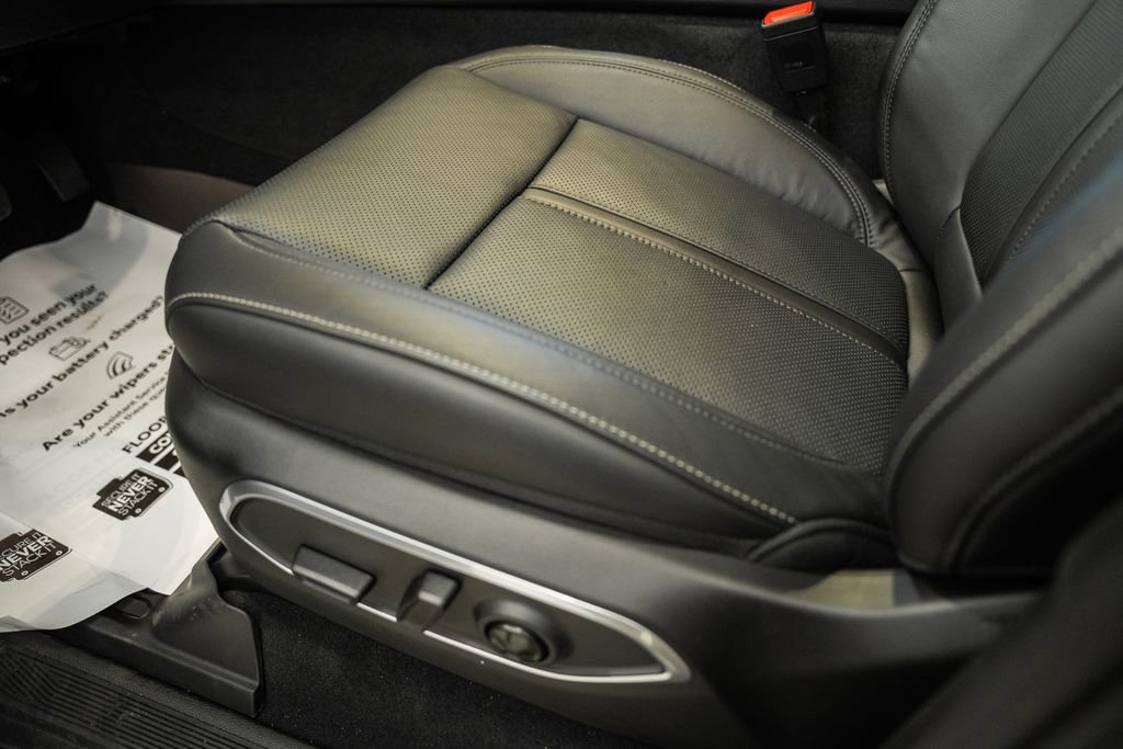 New 2026 Jeep Grand Wagoneer 4WD image 41