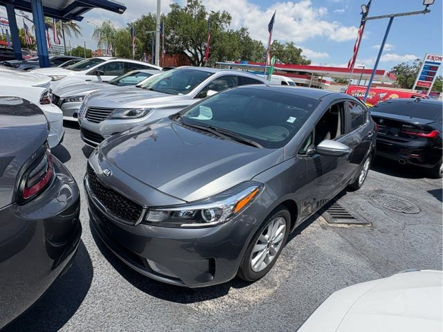 Used 2017 Kia Forte S w/ S Technology Package image 11