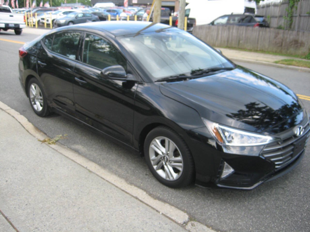 Used 2020 Hyundai Elantra SEL FWD image 1
