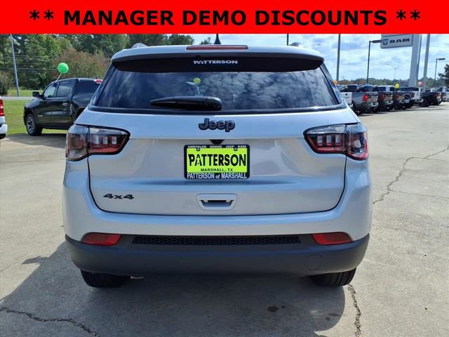 New 2026 Jeep Compass Latitude image 3