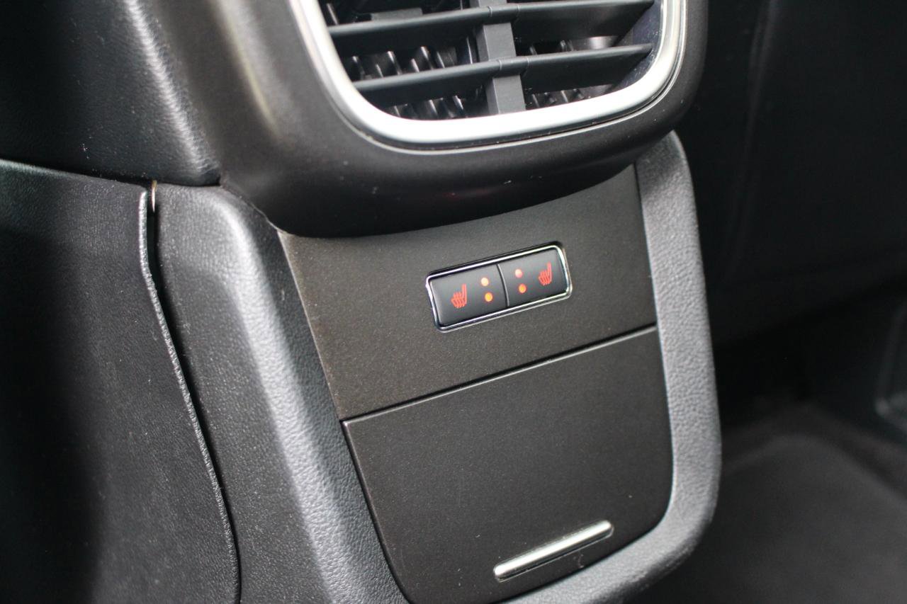 Used 2016 Lincoln MKX Reserve w/ Climate Package image 35