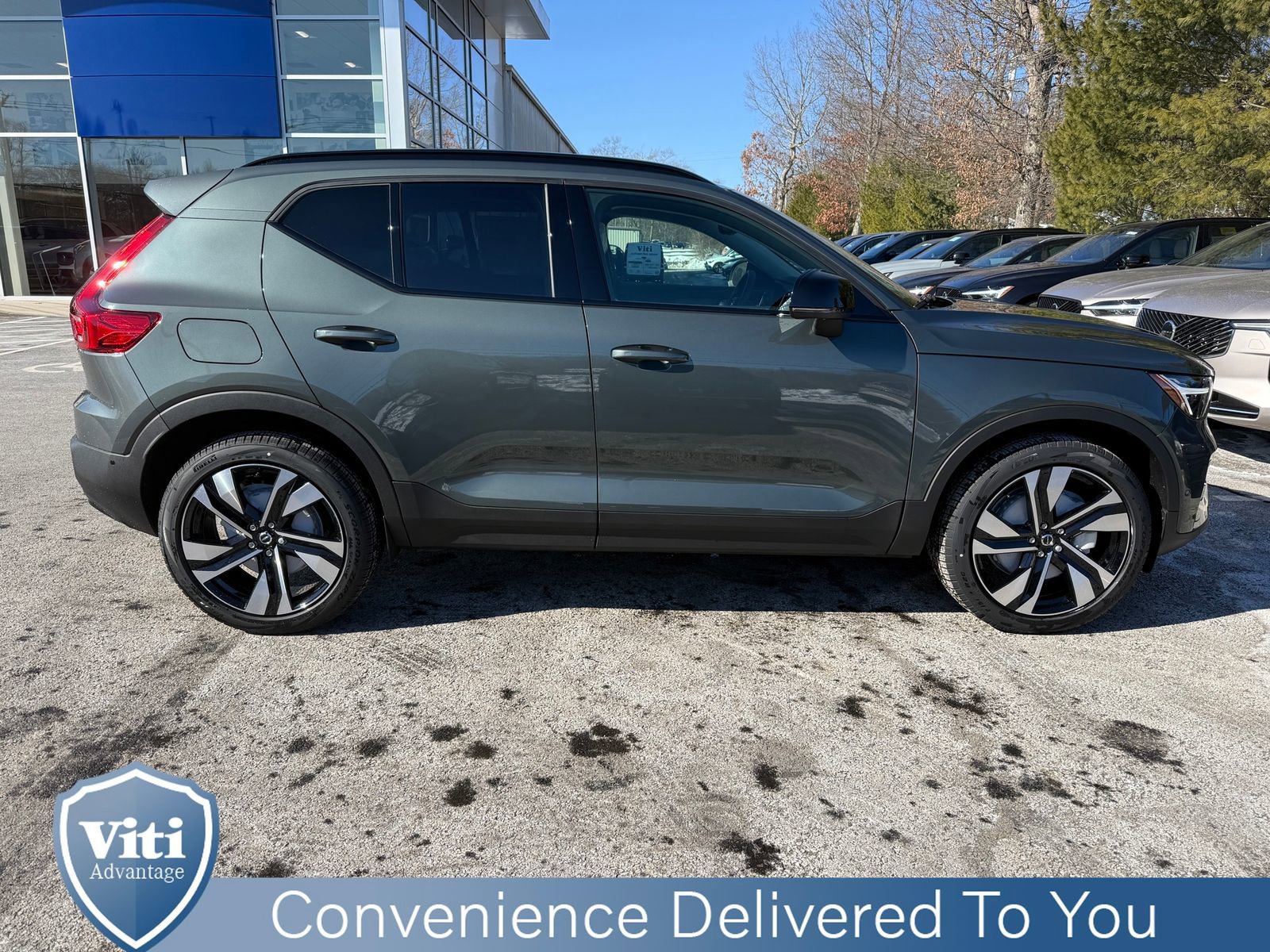 New 2026 Volvo XC40 B5 Ultra w/ Protection Package Premier image 9