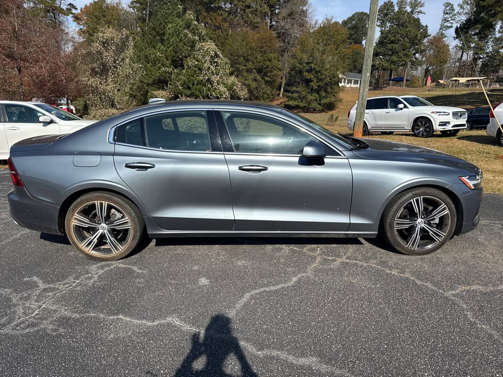 Used 2020 Volvo S60 T5 Inscription image 6