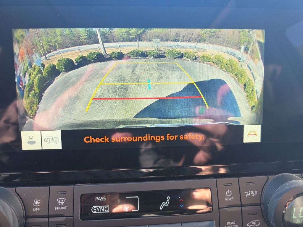 Used 2024 Toyota Grand Highlander XLE image 32