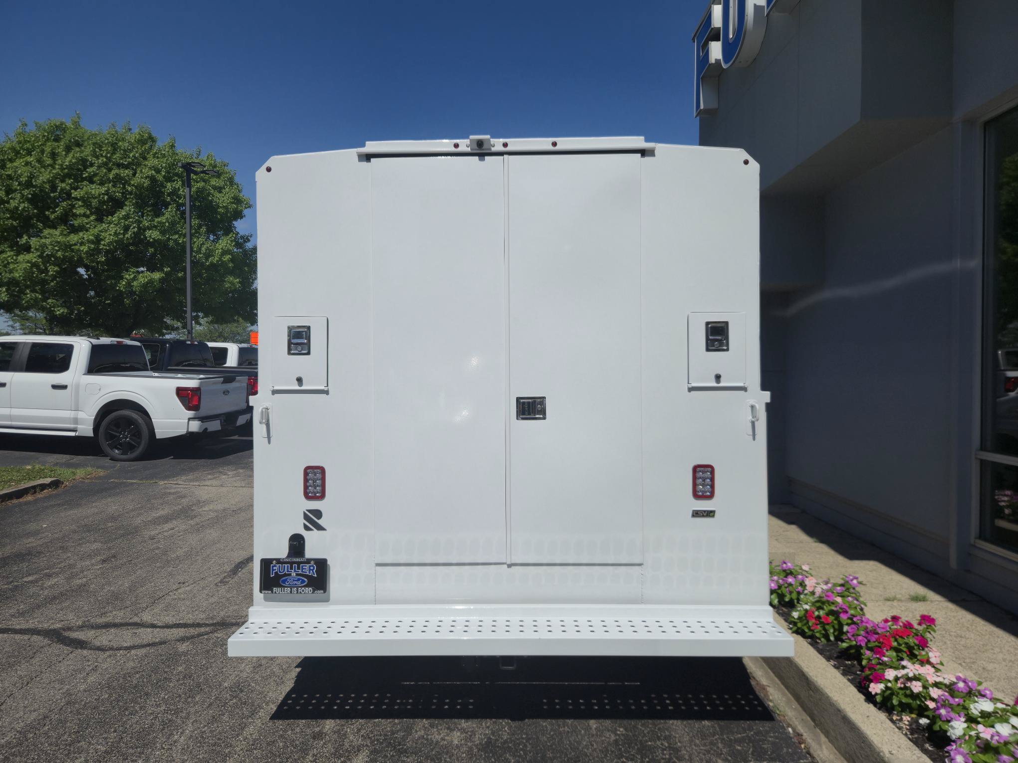 New 2025 Ford E-350 and Econoline 350 Super Duty w/ Power Equipment Group RWD image 3