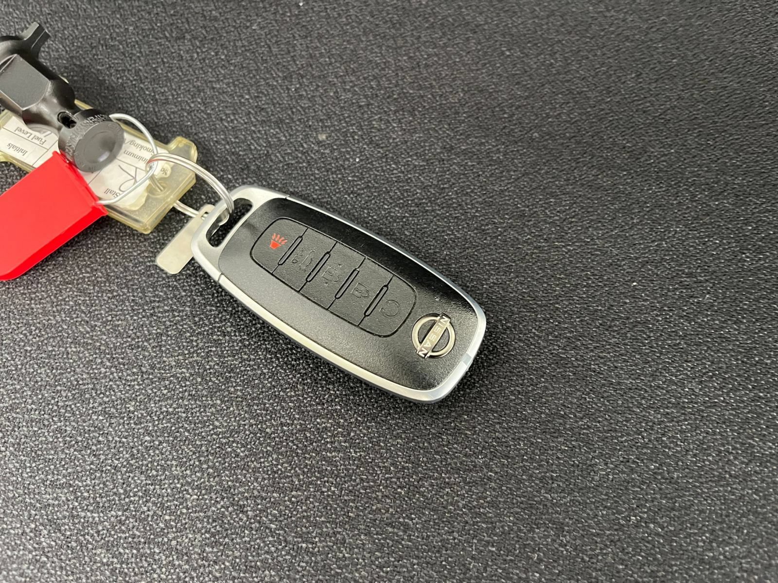 Used 2025 Nissan Rogue SV AWD/4WD image 20