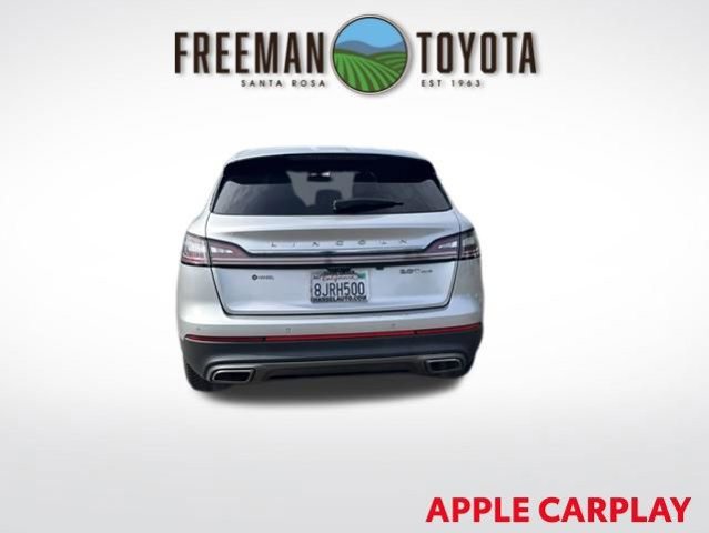 Used 2019 Lincoln Nautilus Premier AWD/4WD image 6