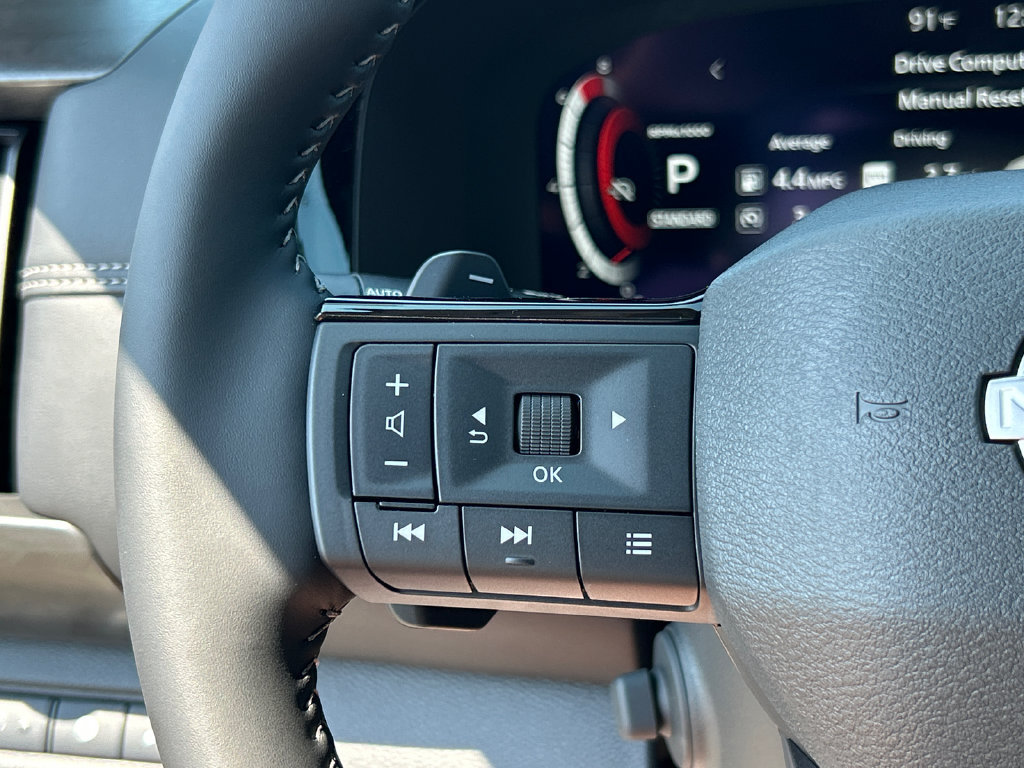 New 2026 Nissan Pathfinder Platinum w/ Cargo Package FWD image 29