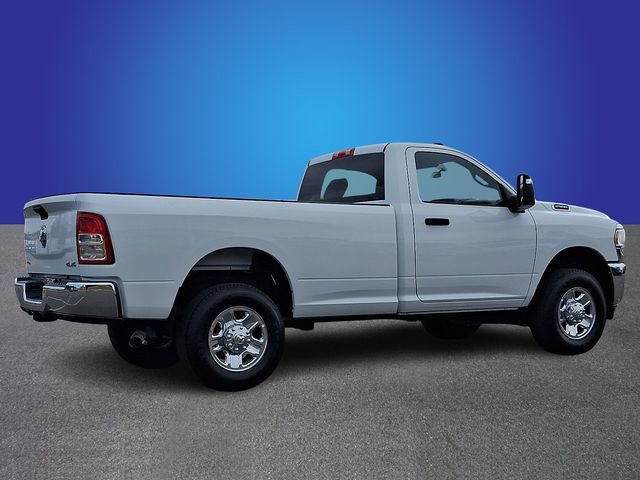 Used 2024 RAM 2500 Tradesman w/ Chrome Appearance Group AWD/4WD image 4