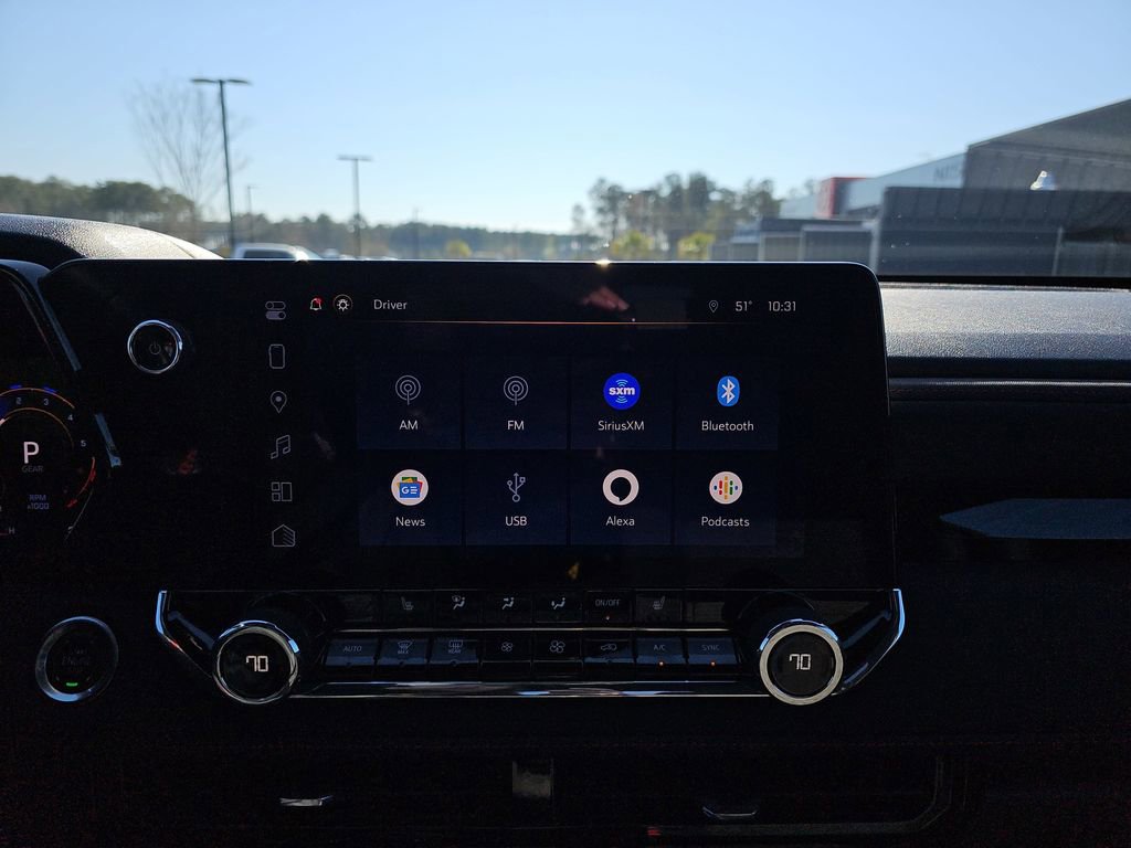 Used 2024 Chevrolet Colorado Z71 w/ Z71 Convenience Package 2 image 25