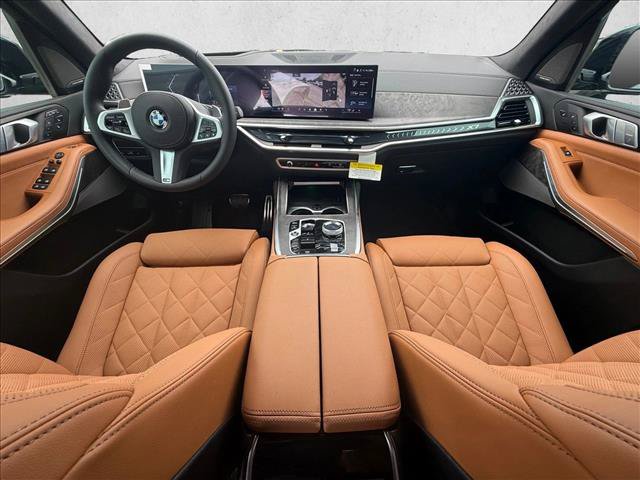 Used 2027 BMW X7 xDrive40i w/ Executive Package AWD/4WD image 16